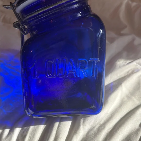 Cobalt Blue Glass Food Storage Jar with Airtight Seal 1968 - Picture 4 of 5